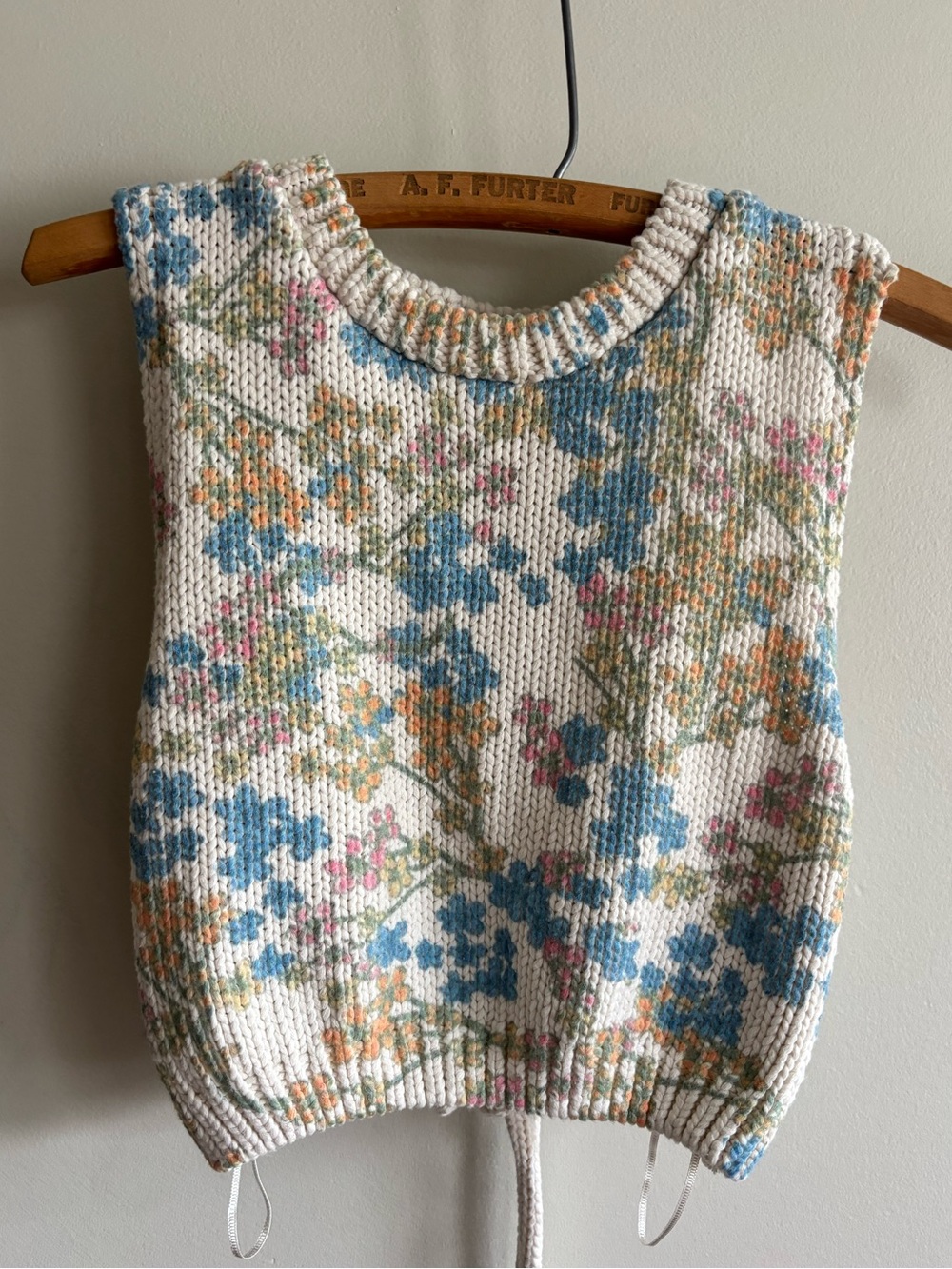 Zara Floral Knit Sleeveless Sweater Vest - Cream with Blue & Pink Flowers